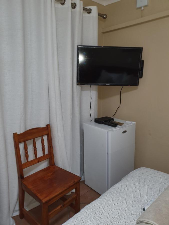 Lani'S Guest House - No Loadshedding Мусина Экстерьер фото